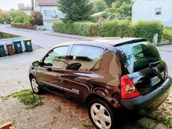 Gebraucht 2003 Renault Clio II Kleinwagen | 2.000 €