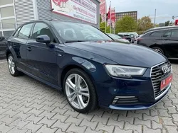 Blau Gebraucht 2020 Audi A3 Sportback e-tron S-Line Limousine | 31.900 € (Teuer)