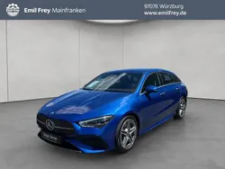Spektralblau metallic Gebraucht 2024 Mercedes CLA200 Shooting Brake Advanced Plus Kombi | 35.250 € (Teuer)