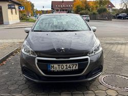 Grau Gebraucht 2018 Peugeot 208 Active Kleinwagen | 5.350 € (Fairer Preis)