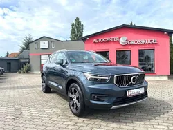 Blau Gebraucht 2020 Volvo XC40 Inscription SUV | 25.999 € (Etwas zu teuer)