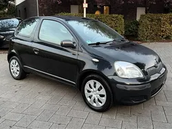 Schwarz Gebraucht 2004 Toyota Yaris Kleinwagen | 2.400 € (Etwas zu teuer)