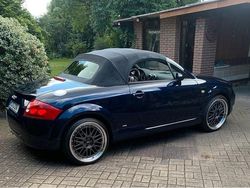 Blau Gebraucht 2001 Audi TT Roadster Cabrio | 5.200 € (Fairer Preis)