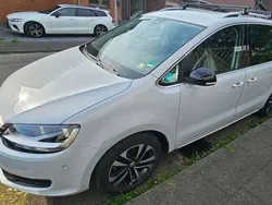Weiß Gebraucht 2019 VW Sharan IQ Drive Van / Kleinbus | 22.800 € (Guter Preis)