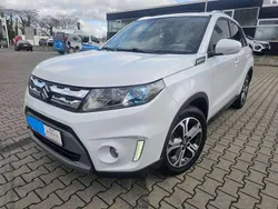 Cool white pearl metalic Gebraucht 2016 Suzuki Vitara SUV | 12.999 € (Fairer Preis)