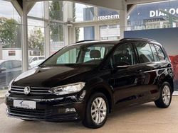Schwarz Gebraucht 2019 VW Touran Comfortline Van / Kleinbus | 23.490 € (Fairer Preis)