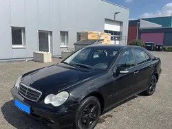 Schwarz Gebraucht 2003 Mercedes C200 Kombi | 2.100 € (Fairer Preis)