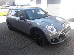 Grau Gebraucht 2017 Mini Cooper SD Clubman Kombi | 20.500 € (Fairer Preis)