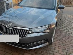 Grau Gebraucht 2022 Skoda Superb Kombi | 26.000 € (Superpreis)