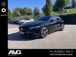 Unilack nachtschwarz Gebraucht 2024 Mercedes A200 Progressive Limousine | 36.500 € (Teuer)