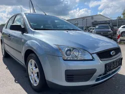 Blau metallic Gebraucht 2006 Ford Focus Trend Limousine | 2.300 € (Fairer Preis)