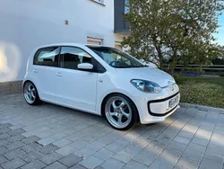 Weiß Gebraucht 2014 VW up! Kleinwagen | 5.500 € (Etwas zu teuer)