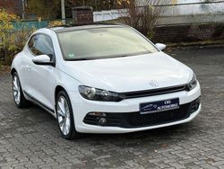 Weiß Gebraucht 2009 VW Scirocco Sport Coupé | 6.890 € (Etwas zu teuer)