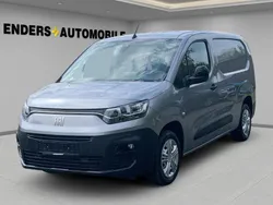 Grau Gebraucht 2023 Fiat Doblò Van / Kleinbus | 22.990 € (Fairer Preis)