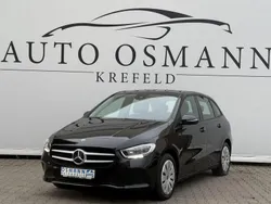 Nachtschwarz unilack Gebraucht 2022 Mercedes B250e Van / Kleinbus | 22.949 € (Guter Preis)