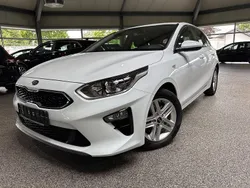 Weiß Gebraucht 2021 Kia Ceed Vision Limousine | 20.980 € (Guter Preis)