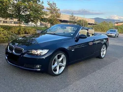 Blau Gebraucht 2007 BMW 330 Cabriolet Performance Cabrio | 15.800 € (Fairer Preis)