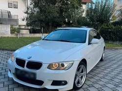 Weiß Gebraucht 2010 BMW 320 M Sport Coupé | 8.900 € (Fairer Preis)