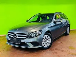 Grau selenitgrau metalliclack Gebraucht 2020 Mercedes C180 | 23.190 € (Superpreis)