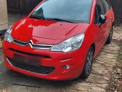 Rot Gebraucht 2016 Citroën C3 SELECTION Kleinwagen | 4.999 € (Guter Preis)