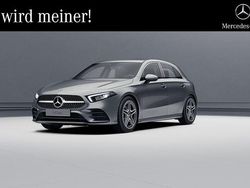 Grau Gebraucht 2020 Mercedes A180 AMG line Limousine | 26.290 € (Fairer Preis)