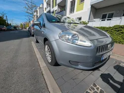Grau Gebraucht 2009 Fiat Grande Punto Active Kleinwagen | 3.299 € (Fairer Preis)