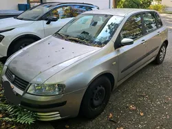 Grau Gebraucht 2001 Fiat Stilo Kleinwagen | 1.500 € (Fairer Preis)