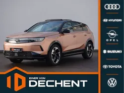 Gold Gebraucht 2025 Opel Grandland Electric SUV | 42.480 € (Superpreis)