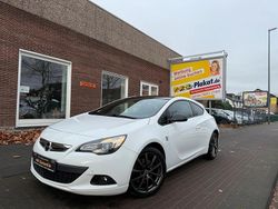 Weiß Gebraucht 2013 Opel Astra GTC OPC Coupé | 7.499 € (Teuer)