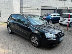 Schwarz Gebraucht 2005 VW Golf IV Comfortline Limousine | 3.200 € (Fairer Preis)
