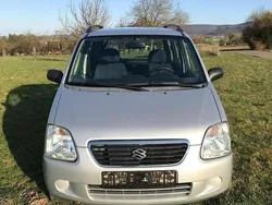 Silber Gebraucht 2004 Suzuki Wagon R+ Club Kombi | 1.400 € (Guter Preis)