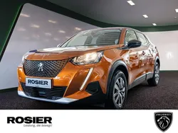 Orange Gebraucht 2022 Peugeot e-2008 Active SUV | 17.437 € (Guter Preis)