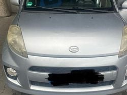 Silber Gebraucht 2005 Daihatsu Sirion Kleinwagen | 1.000 €