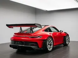 Rot Neu 2025 Porsche 911 GT3 RS Coupé | 353.430 €