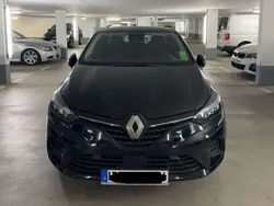 Schwarz Gebraucht 2021 Renault Clio V Limousine | 16.500 € (Fairer Preis)