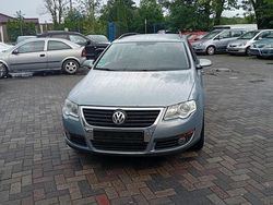 Blau Gebraucht 2010 VW Passat Kombi | 3.800 € (Fairer Preis)