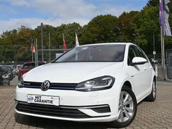 Weiß Gebraucht 2019 VW Golf VII Comfortline Limousine | 15.490 € (Guter Preis)