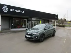 Grün Gebraucht 2025 Dacia Sandero Expression Kleinwagen | 21.825 € (Etwas zu teuer)