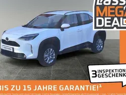 Weiß Gebraucht 2024 Toyota Yaris Cross Comfort SUV | 23.980 € (Superpreis)
