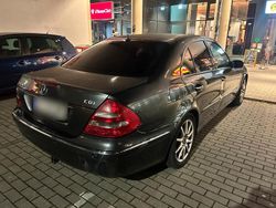 Schwarz Gebraucht 2005 Mercedes E270 Limousine | 1.999 €