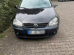 Schwarz Gebraucht 2006 VW Golf V Limousine | 2.450 € (Guter Preis)