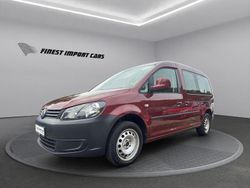Rot Gebraucht 2012 VW Caddy Maxi Van / Kleinbus | 9.590 € (Etwas zu teuer)