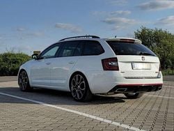 Weiß Gebraucht 2017 Skoda Octavia RS Kombi | 17.000 € (Fairer Preis)