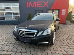Schwarz Gebraucht 2012 Mercedes E300 Limousine | 8.980 € (Fairer Preis)