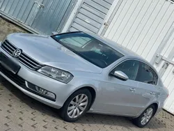 Silber Gebraucht 2012 VW Passat Limousine | 10.800 € (Teuer)