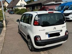 Weiß Gebraucht 2011 Citroën C3 Picasso SELECTION Van / Kleinbus | 3.800 € (Fairer Preis)