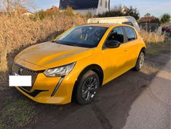 Gelb Gebraucht 2022 Peugeot e-208 Active Kleinwagen | 17.200 € (Fairer Preis)