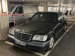 Grau Gebraucht 1995 Mercedes S320 Limousine | 18.950 €