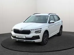 Moonweiss metallic Neu 2025 Skoda Kamiq Drive SUV | 31.222 € (Etwas zu teuer)
