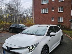 Weiß Gebraucht 2021 Toyota Corolla Sport Kombi | 28.500 € (Etwas zu teuer)